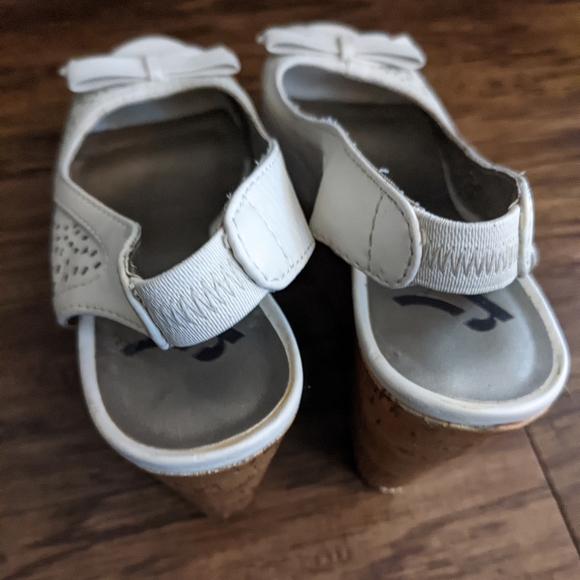 White Cork Wedges - Picture 2 of 8